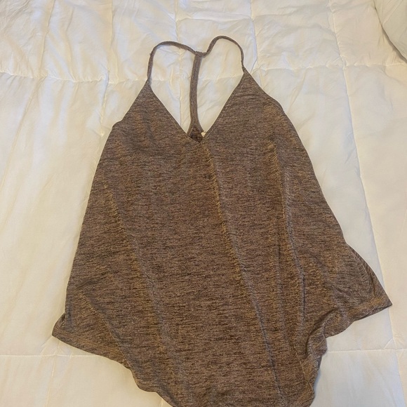 Gold Silence & Noise Tank Top - Picture 3 of 5